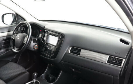 Mitsubishi Outlander III рестайлинг 3, 2014 год, 1 297 000 рублей, 10 фотография