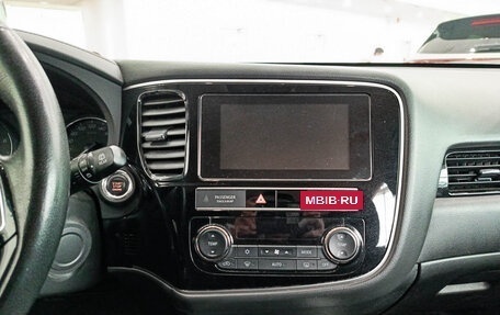 Mitsubishi Outlander III рестайлинг 3, 2019 год, 2 123 000 рублей, 15 фотография