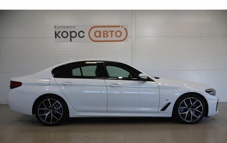 BMW 5 серия, 2021 год, 4 900 000 рублей, 4 фотография