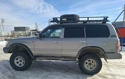 Toyota Land Cruiser 100 рестайлинг 2, 2002 год, 2 800 000 рублей, 1 фотография