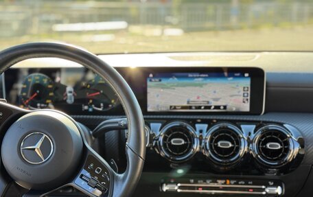 Mercedes-Benz A-Класс, 2020 год, 2 250 000 рублей, 10 фотография