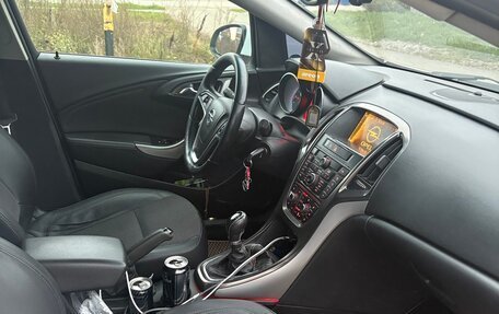 Opel Astra J, 2011 год, 680 000 рублей, 6 фотография