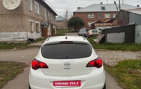 Opel Astra J, 2011 год, 680 000 рублей, 4 фотография