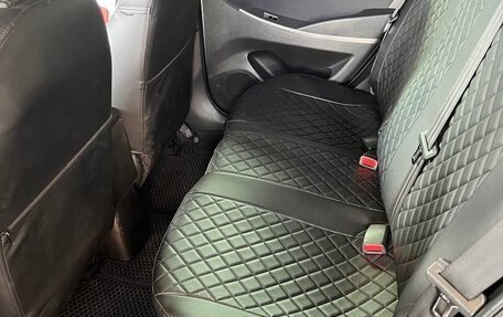 Hyundai Solaris II рестайлинг, 2015 год, 1 000 000 рублей, 11 фотография