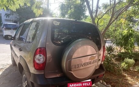 Chevrolet Niva I рестайлинг, 2010 год, 480 000 рублей, 5 фотография