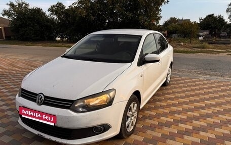 Volkswagen Polo VI (EU Market), 2013 год, 690 000 рублей, 2 фотография