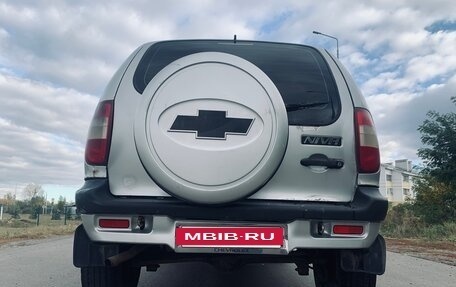 Chevrolet Niva I рестайлинг, 2003 год, 215 000 рублей, 3 фотография