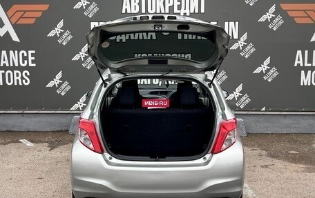 Toyota Vitz, 2012 год, 685 000 рублей, 7 фотография