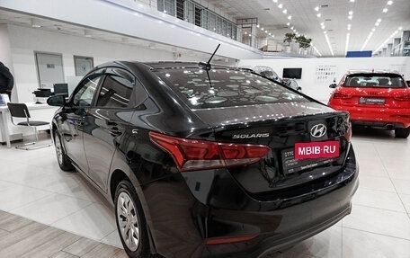 Hyundai Solaris II рестайлинг, 2017 год, 1 061 000 рублей, 11 фотография