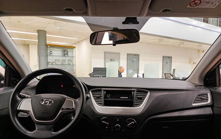 Hyundai Solaris II рестайлинг, 2017 год, 1 061 000 рублей, 18 фотография