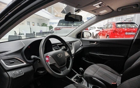 Hyundai Solaris II рестайлинг, 2017 год, 1 061 000 рублей, 20 фотография