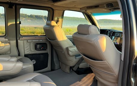 Chevrolet Express II, 2005 год, 1 990 000 рублей, 16 фотография