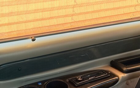 Chevrolet Express II, 2005 год, 1 990 000 рублей, 32 фотография