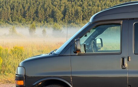 Chevrolet Express II, 2005 год, 1 990 000 рублей, 38 фотография