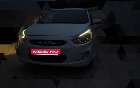 Hyundai Solaris II рестайлинг, 2011 год, 660 000 рублей, 5 фотография