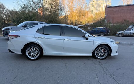 Toyota Camry, 2020 год, 3 200 000 рублей, 3 фотография