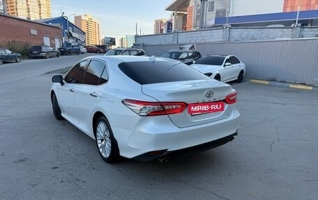 Toyota Camry, 2020 год, 3 200 000 рублей, 5 фотография