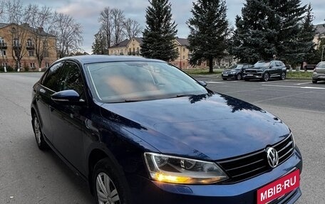 Volkswagen Jetta VI, 2015 год, 880 000 рублей, 1 фотография