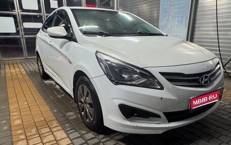 Hyundai Solaris II рестайлинг, 2016 год, 820 000 рублей, 1 фотография