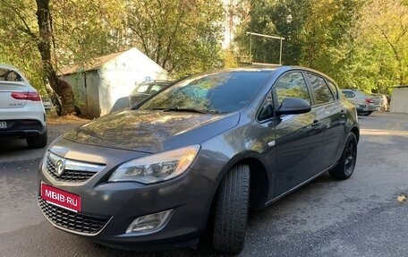 Opel Astra J, 2012 год, 750 000 рублей, 1 фотография