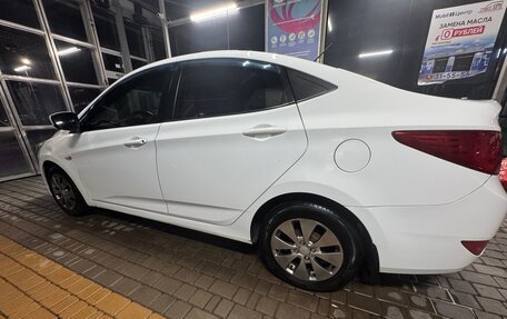 Hyundai Solaris II рестайлинг, 2016 год, 820 000 рублей, 4 фотография