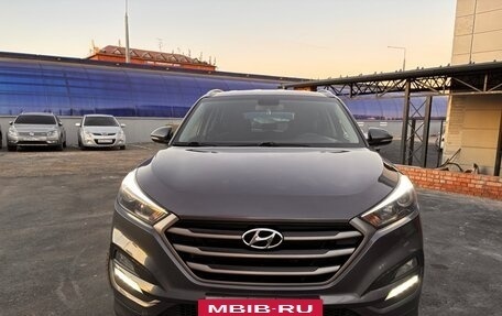 Hyundai Tucson III, 2017 год, 2 350 000 рублей, 2 фотография