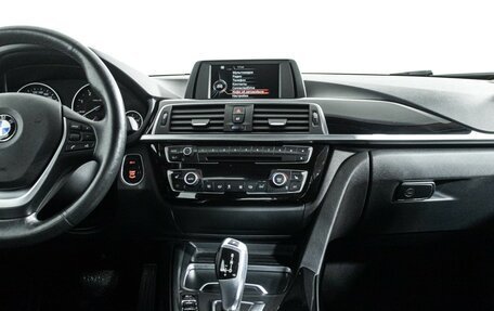 BMW 3 серия, 2017 год, 2 599 898 рублей, 14 фотография