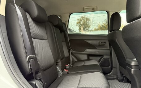 Mitsubishi Outlander III рестайлинг 3, 2016 год, 1 890 000 рублей, 7 фотография