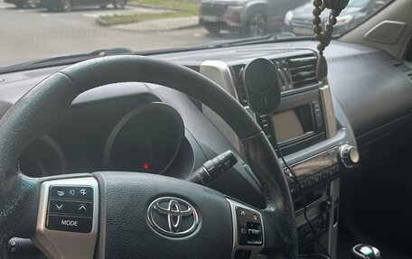 Toyota Land Cruiser Prado 150 рестайлинг 2, 2012 год, 3 150 000 рублей, 5 фотография