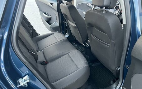 Opel Astra J, 2011 год, 850 000 рублей, 11 фотография