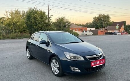 Opel Astra J, 2011 год, 850 000 рублей, 23 фотография