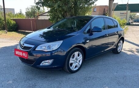 Opel Astra J, 2011 год, 850 000 рублей, 18 фотография