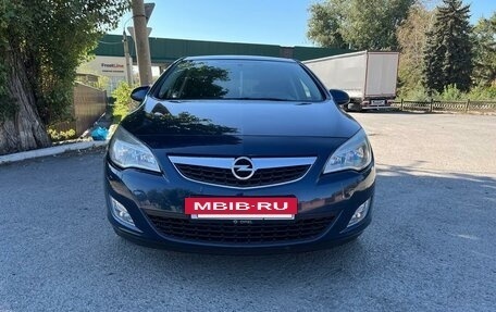 Opel Astra J, 2011 год, 850 000 рублей, 20 фотография