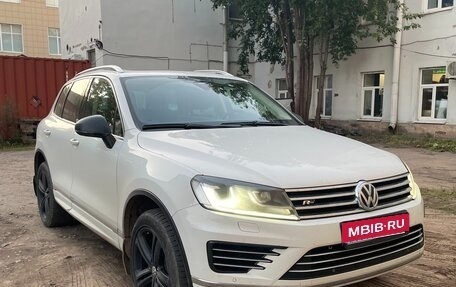 Volkswagen Touareg III, 2017 год, 3 950 000 рублей, 4 фотография