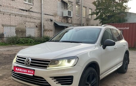 Volkswagen Touareg III, 2017 год, 3 950 000 рублей, 3 фотография