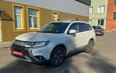 Mitsubishi Outlander III рестайлинг 3, 2020 год, 1 799 000 рублей, 1 фотография
