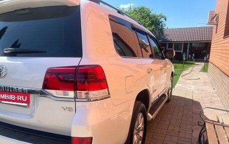 Toyota Land Cruiser 200, 2016 год, 5 900 000 рублей, 4 фотография