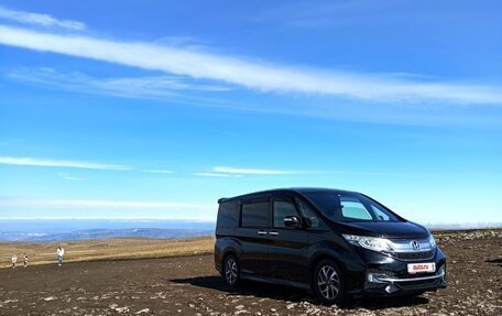 Honda Stepwgn IV, 2015 год, 2 120 000 рублей, 2 фотография