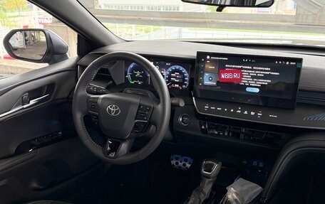 Toyota Camry, 2025 год, 4 500 000 рублей, 16 фотография