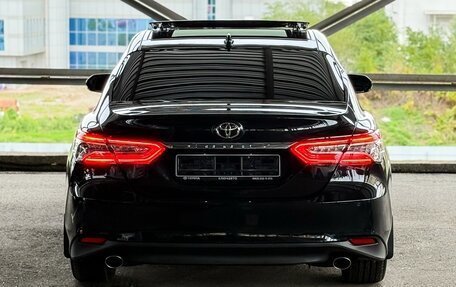 Toyota Camry, 2023 год, 3 350 000 рублей, 4 фотография