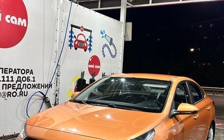 Hyundai Solaris II рестайлинг, 2018 год, 1 200 000 рублей, 3 фотография