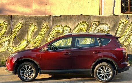 Toyota RAV4, 2017 год, 2 200 000 рублей, 6 фотография