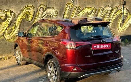 Toyota RAV4, 2017 год, 2 200 000 рублей, 7 фотография