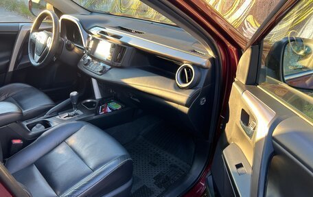 Toyota RAV4, 2017 год, 2 200 000 рублей, 15 фотография