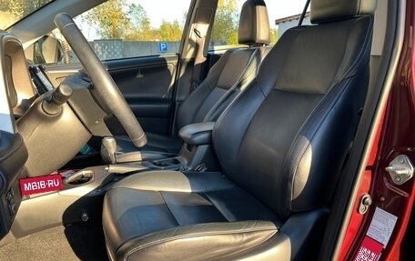 Toyota RAV4, 2017 год, 2 200 000 рублей, 12 фотография