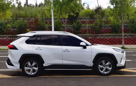 Toyota RAV4, 2022 год, 2 210 555 рублей, 4 фотография