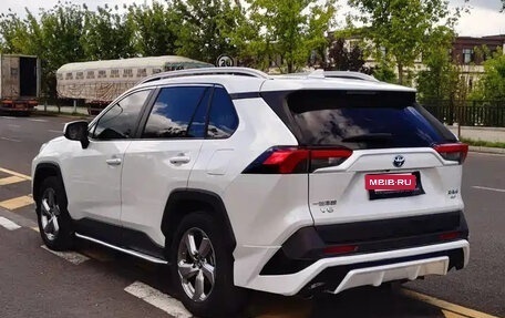 Toyota RAV4, 2022 год, 2 210 555 рублей, 6 фотография
