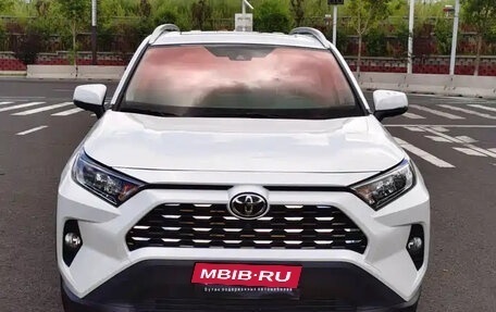 Toyota RAV4, 2022 год, 2 210 555 рублей, 3 фотография