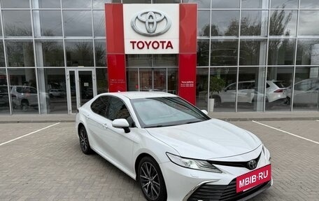 Toyota Camry, 2021 год, 2 950 000 рублей, 3 фотография