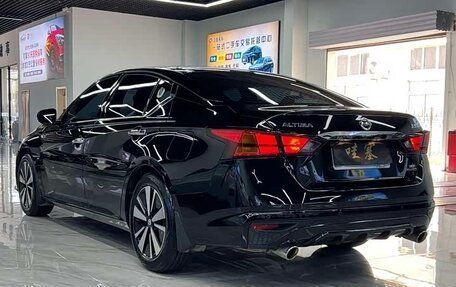 Nissan Altima VI (L34), 2022 год, 2 100 000 рублей, 5 фотография